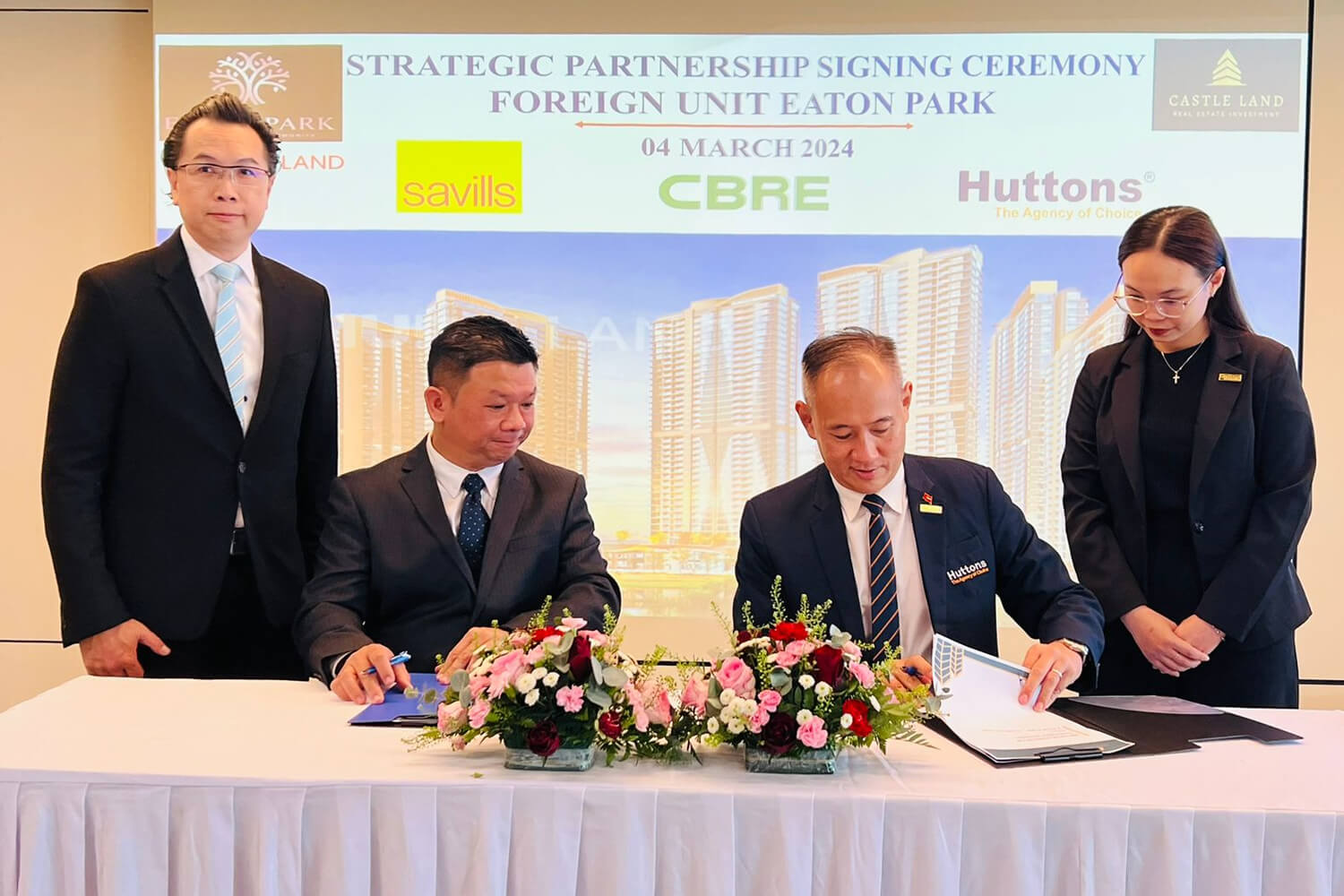 Eaton Park strategic partnership signing ceremony - Picture: Huttons VN